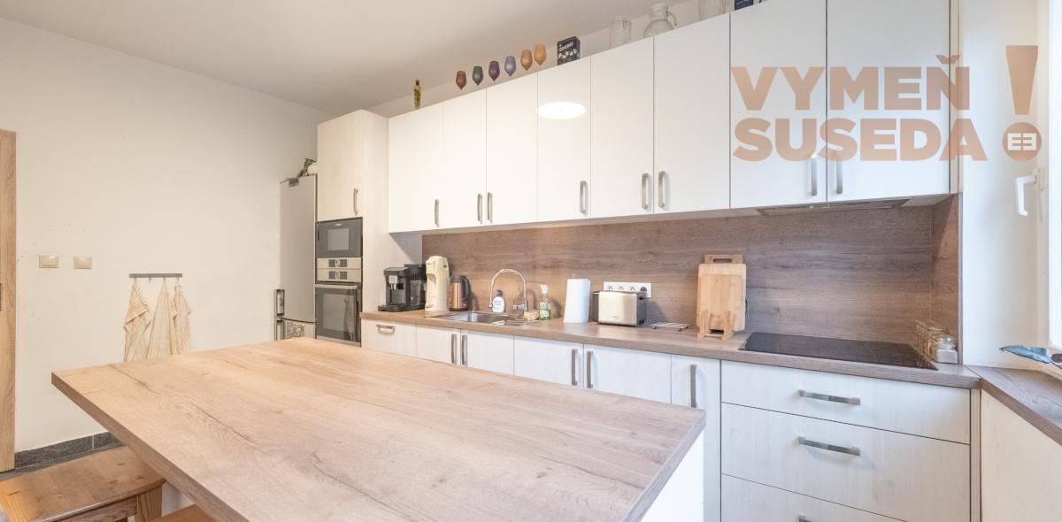 VYMEŇ SUSEDA – KRÁSNY 7 IZB. BYT 380 m2 SO ZÁHRADOU A VLASTNOU GARÁŽOU, DUNAJSKÁ STREDA - CENTRUM.