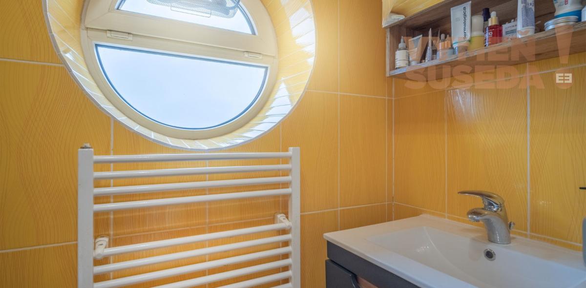 VYMEŇ SUSEDA! - Luxusné bývanie s atmosférou rodinného domu – 4-izbový mezonet so záhradou |Dunajská Lužná