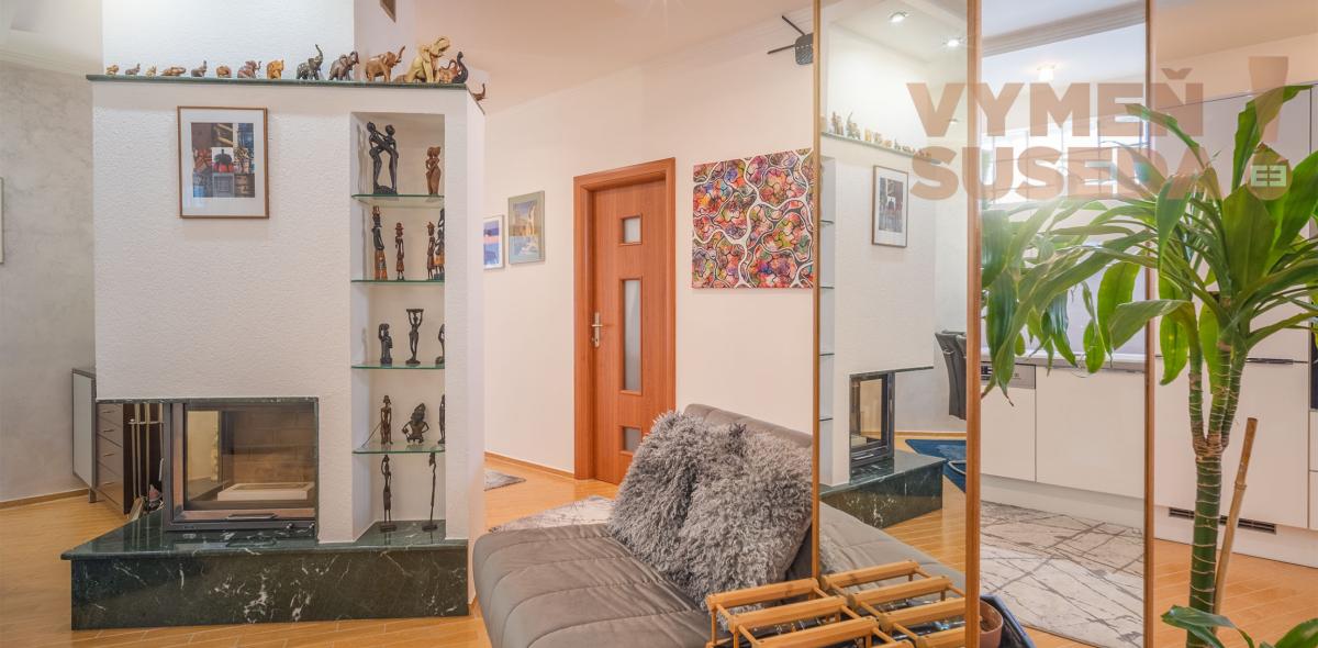 VYMEŇ SUSEDA – Na predaj výnimočný rodinný dom s bazénom, saunou a garážou v Bratislave – Podunajské Biskupice