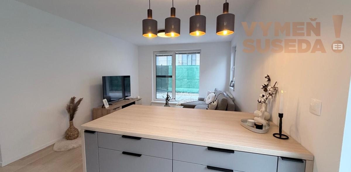 VYMEŇ SUSEDA! - 2-izbový byt s predzáhradkou v novostavbe Rendez - Ul. Eduarda Wenzla, BA III. Rača