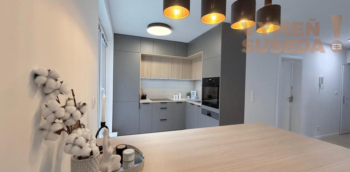 VYMEŇ SUSEDA! - 2-izbový byt s predzáhradkou v novostavbe Rendez - Ul. Eduarda Wenzla, BA III. Rača