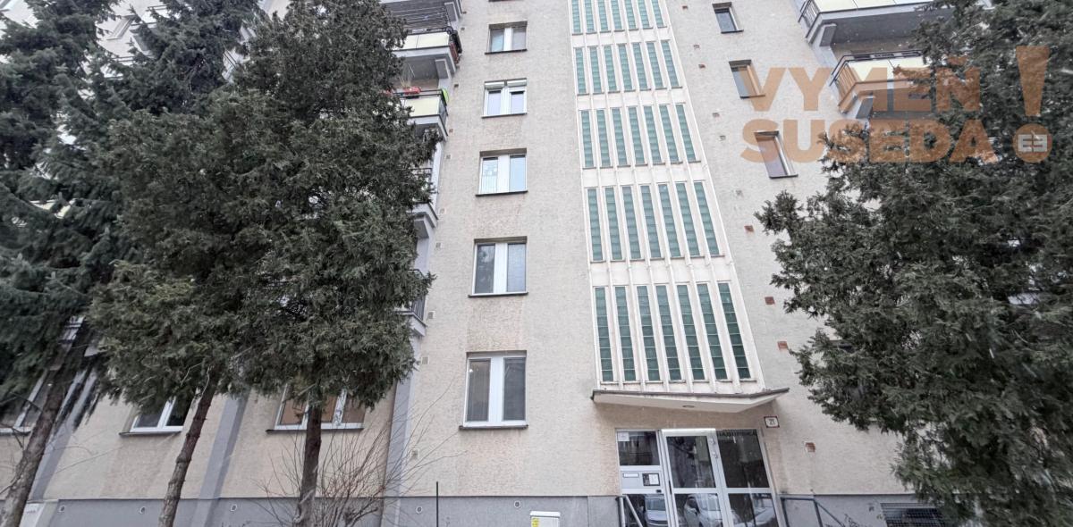 VYMEŇ SUSEDA! - 2,5 - izbový zariadený byt v najobľúbenejšej mestskej časti BA Ružinov – Haburská ulica