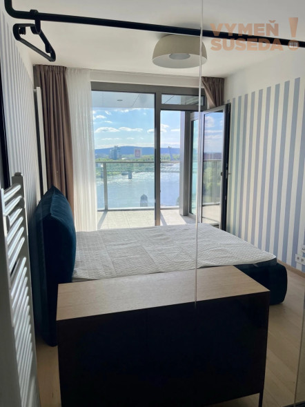 VYMEŇ SUSEDA! - VÝNIMOČNÝ 2 IZB. BYT S LOGGIOU A PARKOVANÍM, PRIBINOVA UL., EUROVEA TOWER, BRATISLAVA I, STARÉ MESTO,