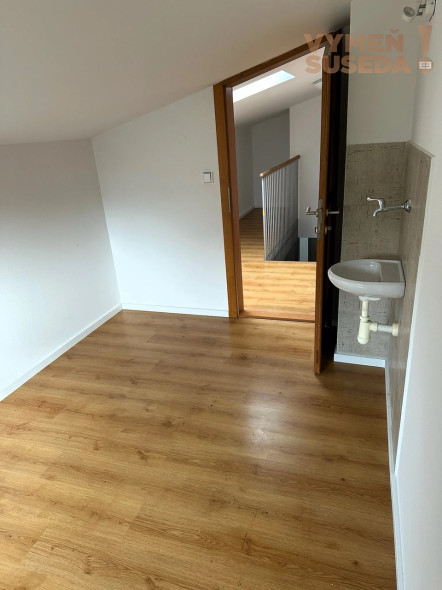 VYMEŇ SUSEDA! - VÝNIMOČNÝ 4 IZB. MEZONET S BALKÓNOM, BAZÉNOM A ZÁHRADOU, DOLNÁ, BRATISLAVA I, STARÉ MESTO,