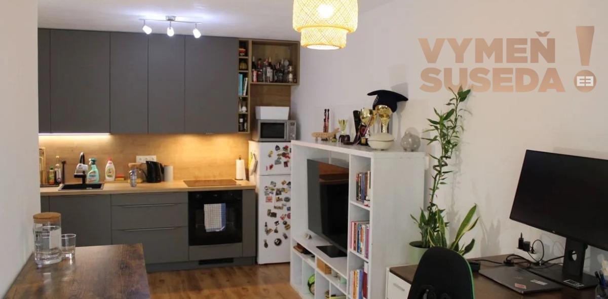 VYMEŇ SUSEDA! – VÝNIMOČNÝ 2 IZB. ZARIADENÝ BYT S BALKÓNOM, KRESÁNKOVA, BA IV, KARLOVA VES,