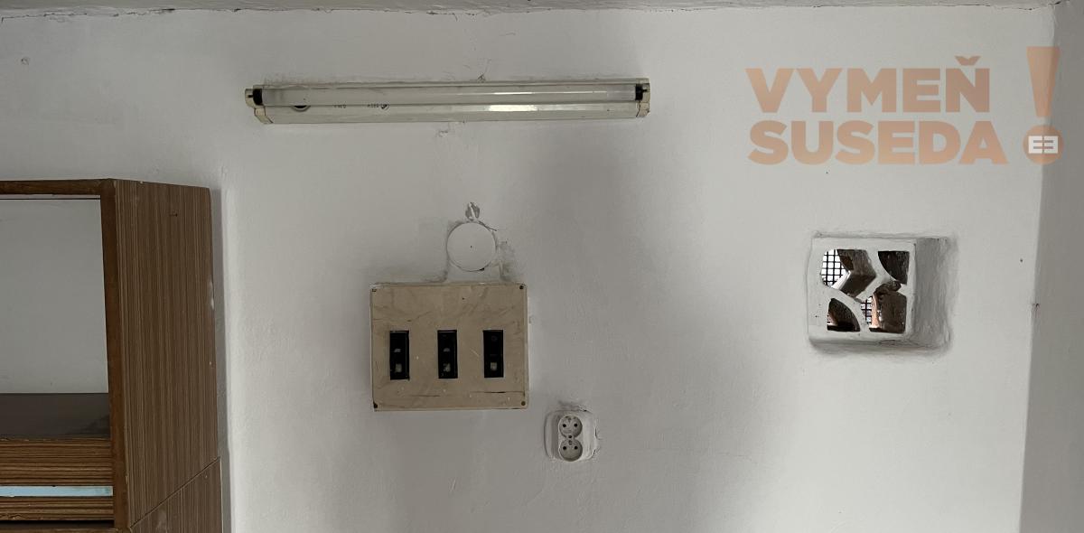 VYMEŇ SUSEDA! PONUKAME NA PREDAJ SAMOSTATNÚ GARÁŽ 22.75m2, STUPAVA