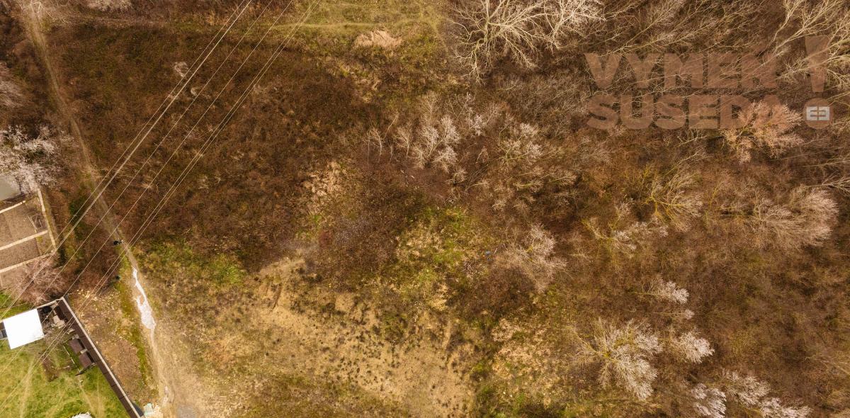 VYMEŇ SUSEDA! - VÝNIMOČNÝ POZEMOK BRATISLAVA III – NOVÉ MESTO, VINOHRADY – KOZIARKA 1502.00m2.