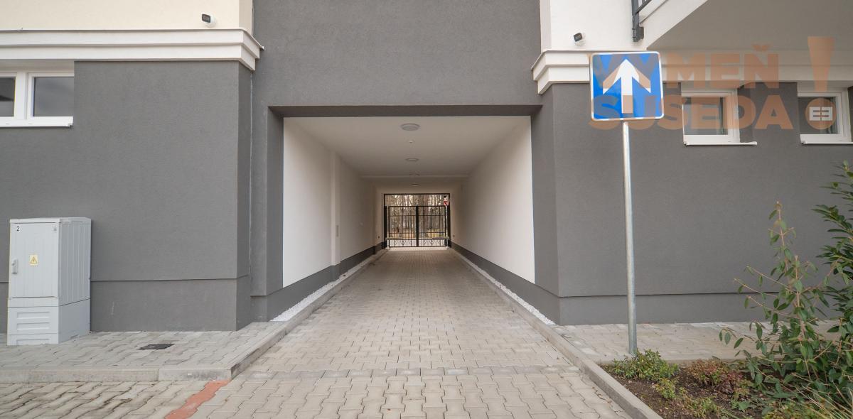 VYMEŇ SUSEDA! – VÝNIMOČNÁ DIZAJNOVÁ NEHNUTELNOSŤ – REZIDENCIA OPERA