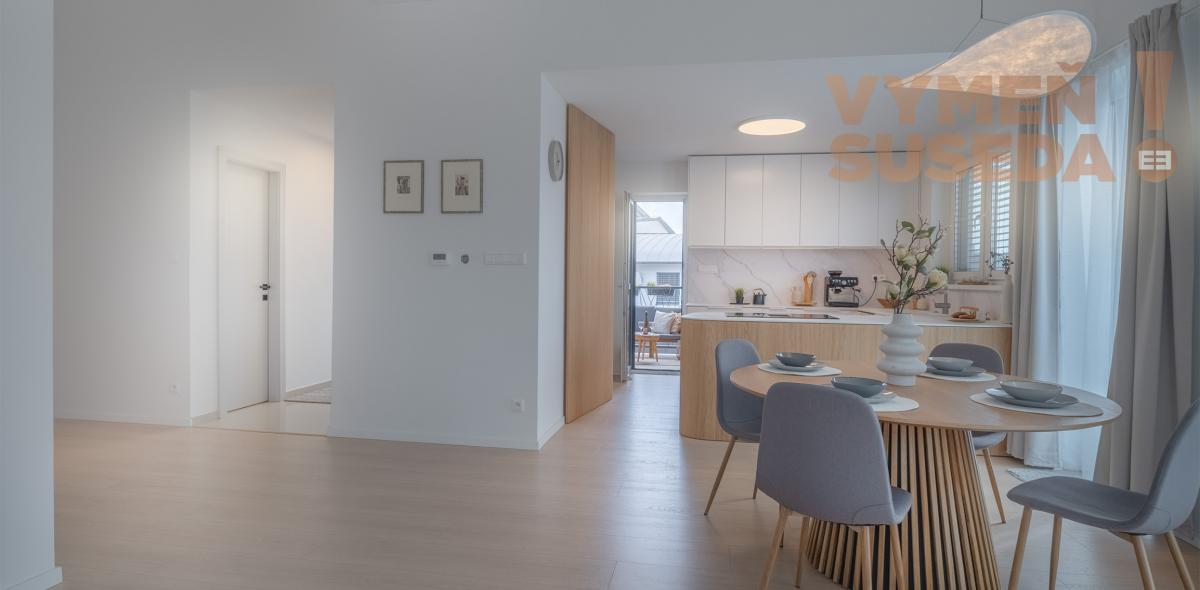 VYMEŇ SUSEDA! - Výnimočný, 4 izb. byt s terasou, vysokými stropmi, pozemkom, zariadený vo vysokom štandarde, NOVOSTAVBA, LOZORNO.