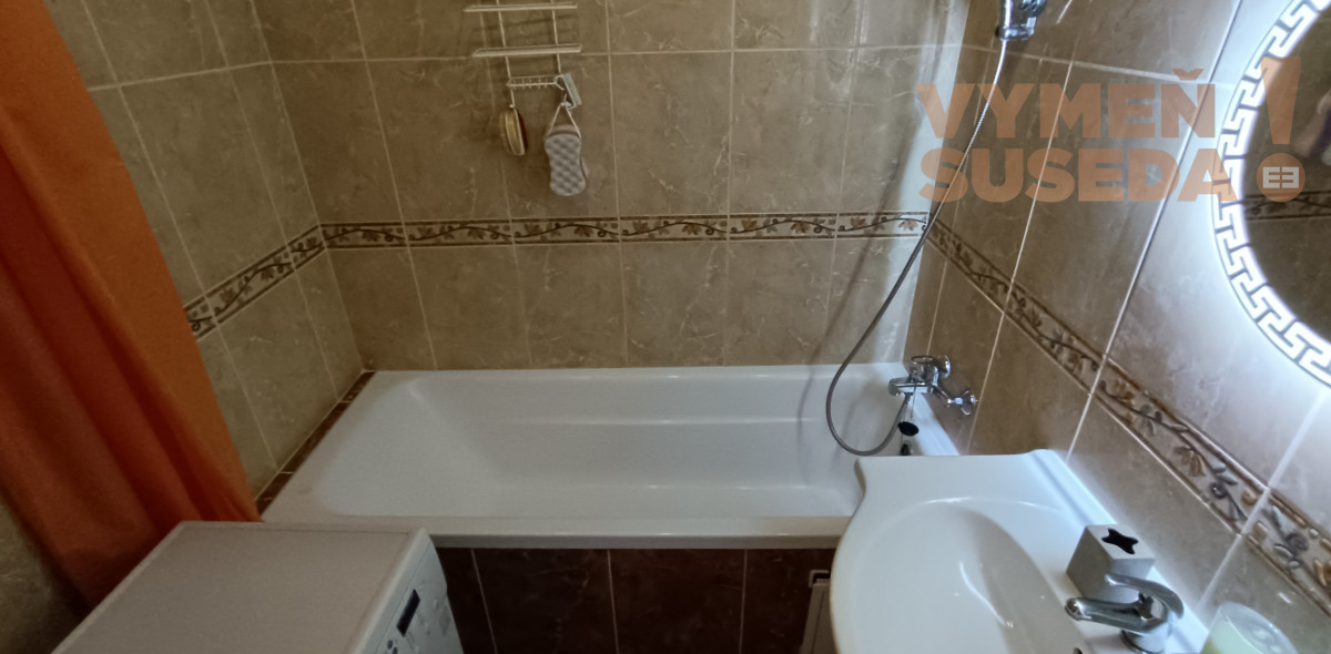 VYMEŇ SUSEDA! - Prenájom 2-izbového bytu – Medená ulica, BA Staré mesto