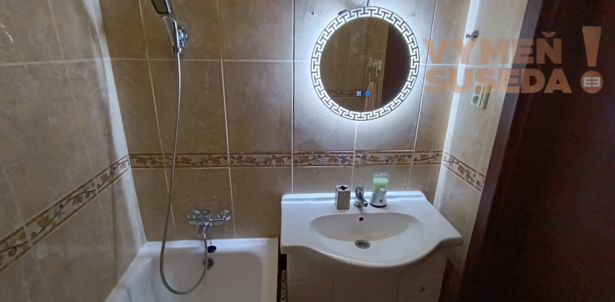 VYMEŇ SUSEDA! - Prenájom 2-izbového bytu – Medená ulica, BA Staré mesto