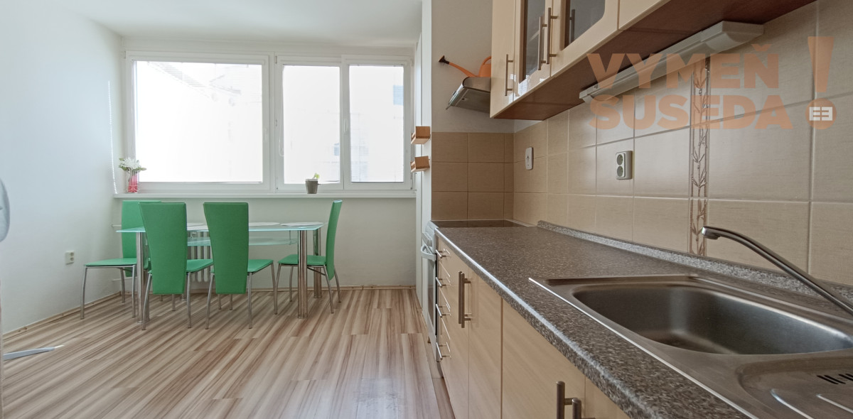 VYMEŇ SUSEDA! - Prenájom 2-izbového bytu – Medená ulica, BA Staré mesto