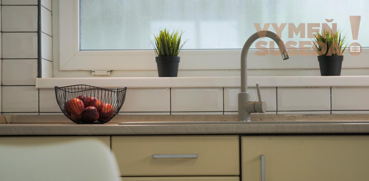 VYMEŇ SUSEDA! - 4 IZB. RODINNÝ DOM S VEĽKÝM ZÁHRADNÝM DOMČEKOM V NOVOVYBUDOVANEJ REZIDENČNEJ LOKALITE VAMPÍL