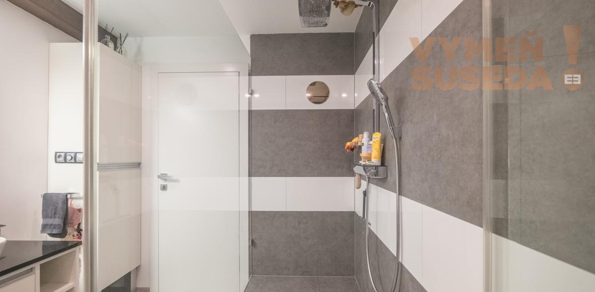 ESTATE INVEST – Exkluzívna investičná nehnuteľnosť o výmere 1000m2 s luxusným veľkometrážnym bytom v centre mesta Banská Bystrica