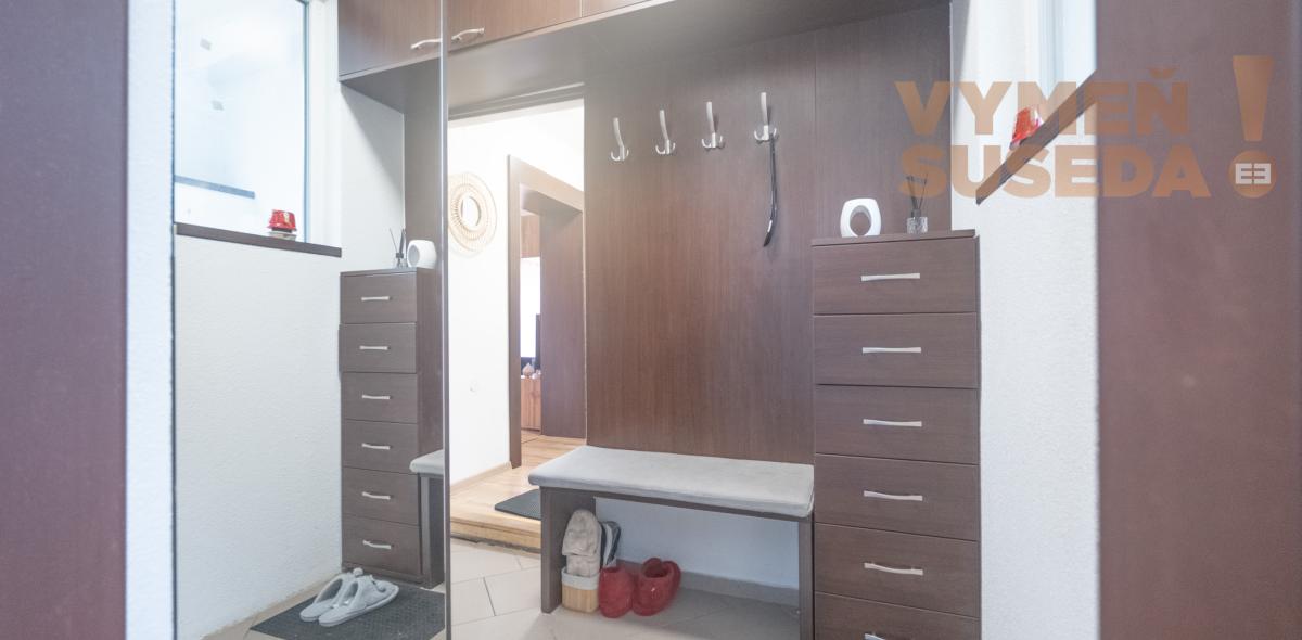 ESTATE INVEST – Exkluzívna investičná nehnuteľnosť o výmere 1000m2 s luxusným veľkometrážnym bytom v centre mesta Banská Bystrica