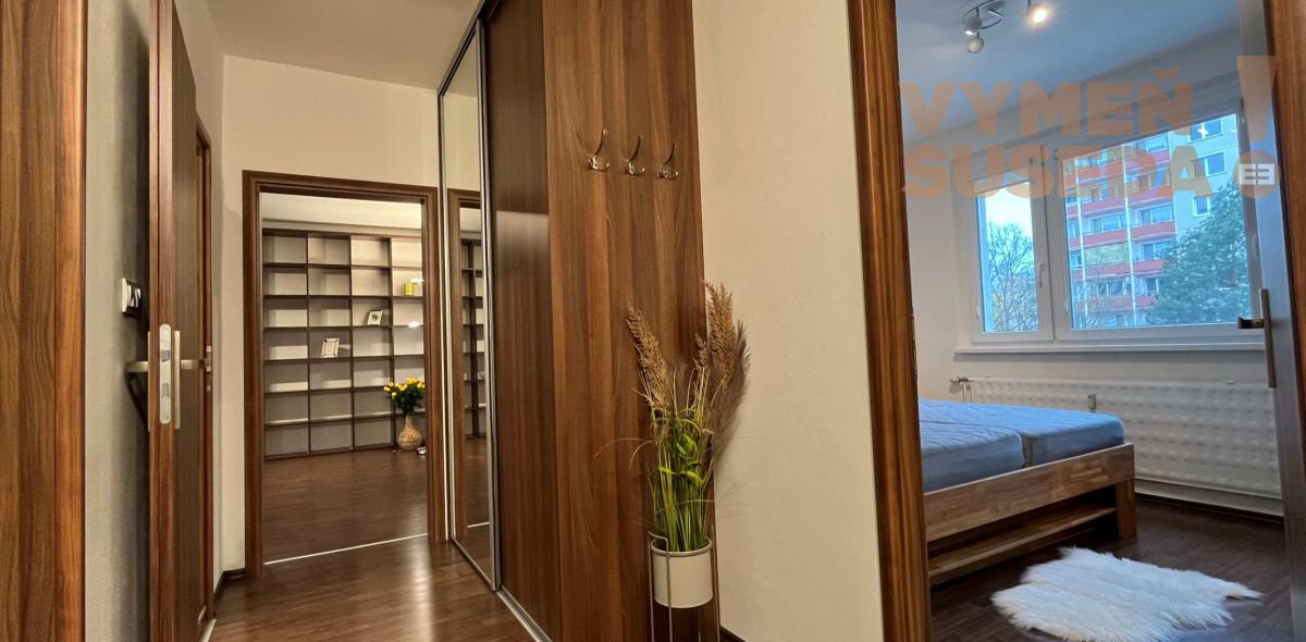 VYMEŇ SUSEDA - PET FRIENDLY priestranný 3 i. byt s veľkou lodžiou, BA – Lamač.