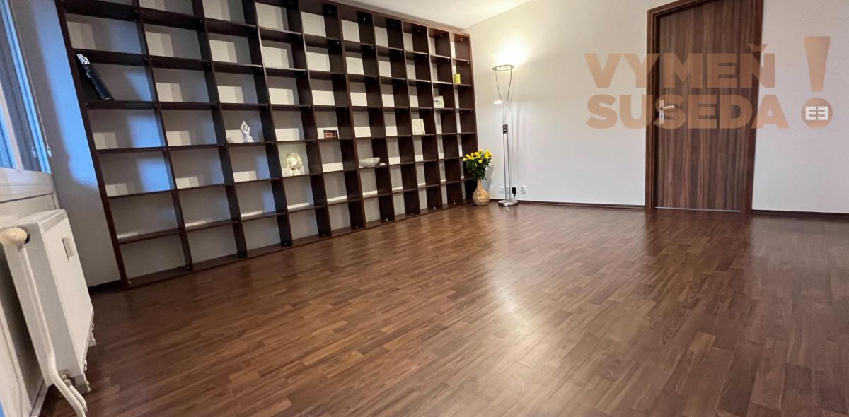 VYMEŇ SUSEDA - PET FRIENDLY priestranný 3 i. byt s veľkou lodžiou, BA – Lamač.