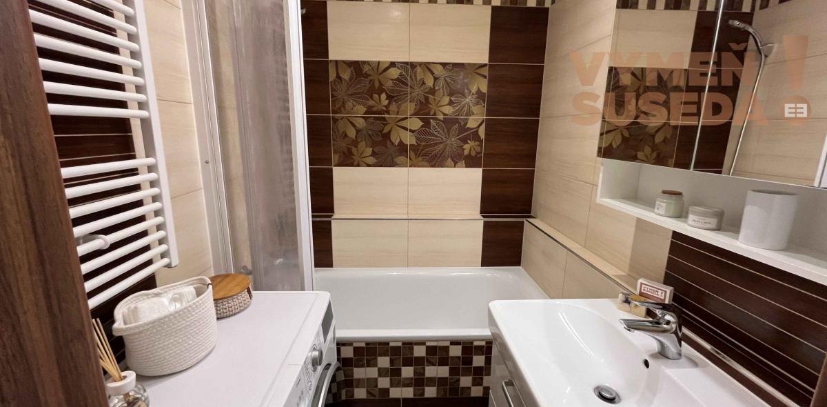 VYMEŇ SUSEDA - PET FRIENDLY priestranný 3 i. byt s veľkou lodžiou, BA – Lamač.