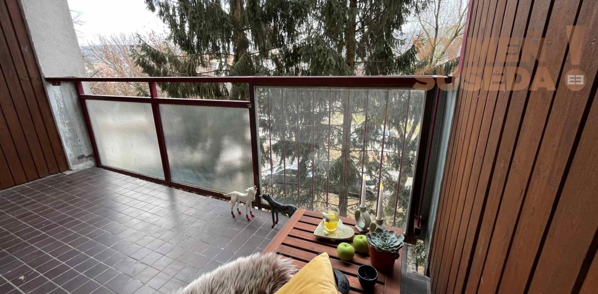 VYMEŇ SUSEDA - PET FRIENDLY priestranný 3 i. byt s veľkou lodžiou, BA – Lamač.