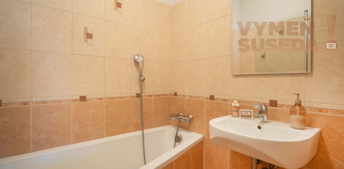 VYMEŇ SUSEDA! – Na predaj výnimočný 3 izbový byt v srdci Bratislavy – m.č. Ružinov /Sputniková ulica/