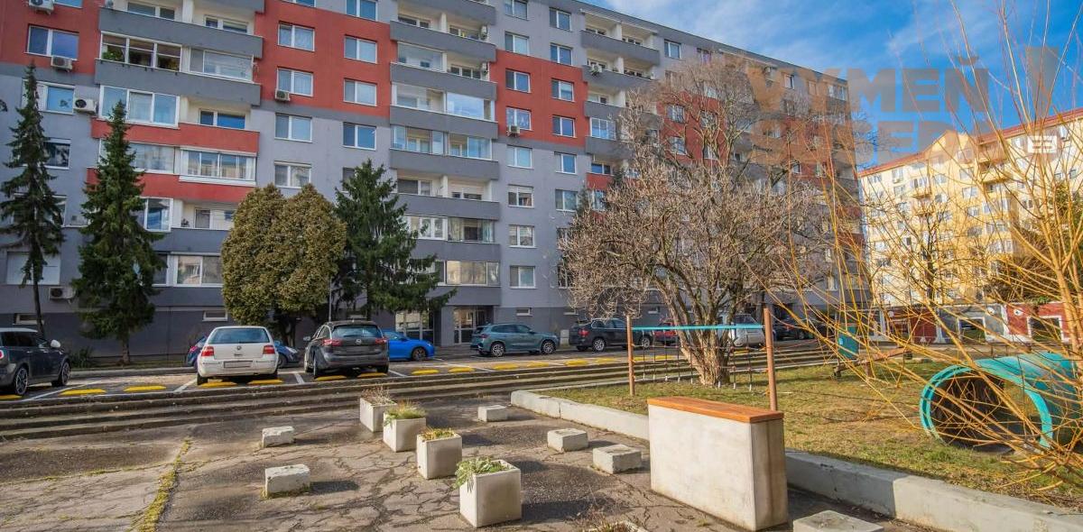 VYMEŇ SUSEDA! – Na predaj výnimočný 3 izbový byt v srdci Bratislavy – m.č. Ružinov /Sputniková ulica/