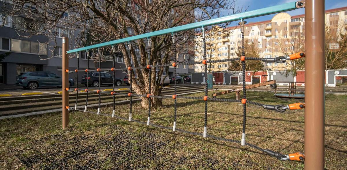 VYMEŇ SUSEDA! – Na predaj výnimočný 3 izbový byt v srdci Bratislavy – m.č. Ružinov /Sputniková ulica/