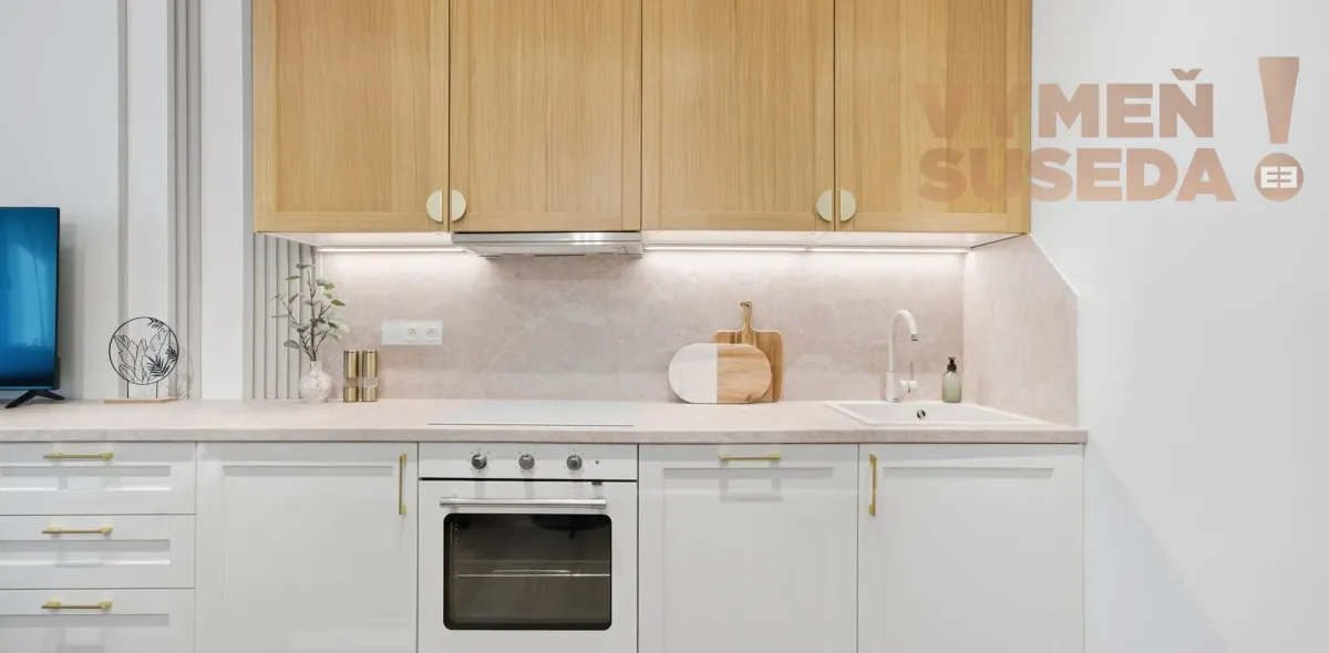 VYMEŇ SUSEDA! – VÝNIMOČNÝ 1 IZBOVÝ BYT V RUŽINOVE NA REZEDOVEJ ULICI