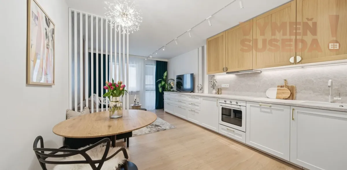 VYMEŇ SUSEDA! – VÝNIMOČNÝ 1 IZBOVÝ BYT V RUŽINOVE NA REZEDOVEJ ULICI