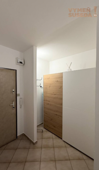 NA PRENÁJOM – PRIESTRANNÝ  2-IZBOVÝ BYT, REZEDOVÁ ULICA