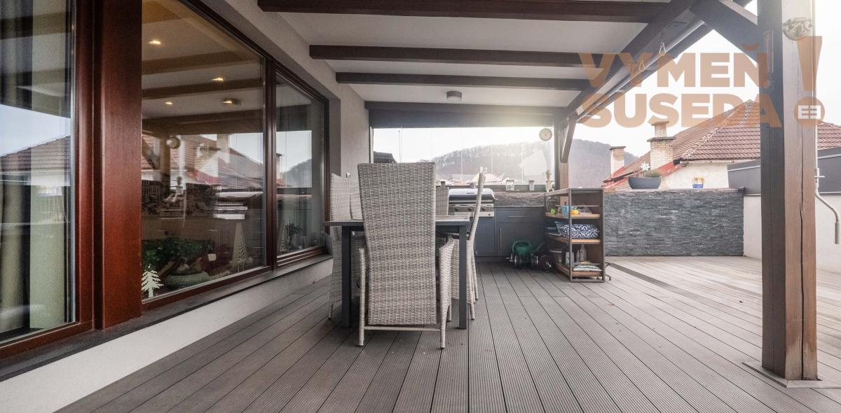 ESTATE INVEST – Exkluzívna investičná nehnuteľnosť o výmere 1000m2 s luxusným veľkometrážnym bytom v centre mesta Banská Bystrica