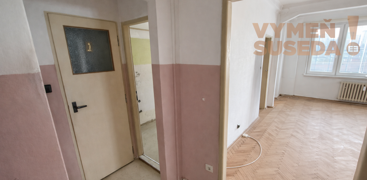 VYMEŇ SUSEDA! - Výnimočný  4-izbový byt v Ružinove s dvoma loggiami – Martinčekova ulica.