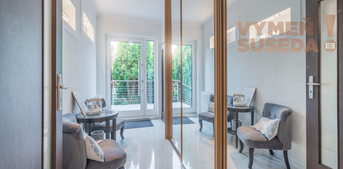 VYMEŇ SUSEDA! – PONÚKAME NA PREDAJ VÝNIMOČNÝ 6 IZB. RODINNÝ DOM, ŠENKVICE