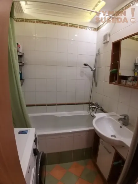 VYMEŇ SUSEDA! - 3. IZB. KLIMATIZOVANÝ -  ZREKONŠTRUOVANÝ BYT s LOGGIOU - BA III., RAČA - CÍGEĽSKÁ UL.