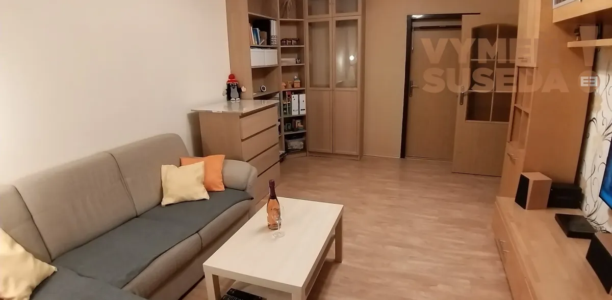 VYMEŇ SUSEDA! - 3. IZB. KLIMATIZOVANÝ -  ZREKONŠTRUOVANÝ BYT s LOGGIOU - BA III., RAČA - CÍGEĽSKÁ UL.