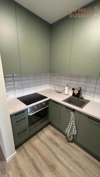 VYMEŇ SUSEDA! – VÝNIMOČNÝ 2 IZB. ZARIADENÝ BYT S LOGGIOU A PARKOVANÍM, LABUTIA, BA V, PETRŽALKA.