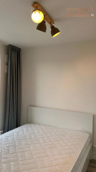 VYMEŇ SUSEDA! – VÝNIMOČNÝ 2 IZB. ZARIADENÝ BYT S LOGGIOU A PARKOVANÍM, LABUTIA, BA V, PETRŽALKA.