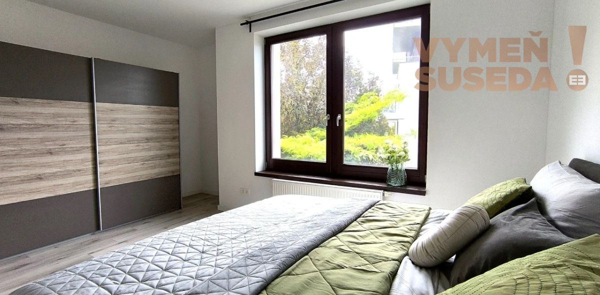 VYMEŇ SUSEDA! – VÝNIMOČNÝ 2 IZB. ZARIADENÝ BYT S TERASOU A PARKOVANÍM, PET FRIENDLY, HRÍŇOVSKÁ, BA I, STARÉ MESTO,
