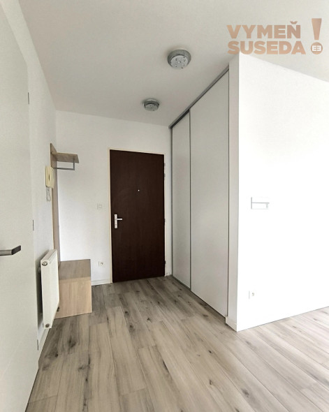 VYMEŇ SUSEDA! – VÝNIMOČNÝ 2 IZB. ZARIADENÝ BYT S TERASOU A PARKOVANÍM, PET FRIENDLY, HRÍŇOVSKÁ, BA I, STARÉ MESTO,