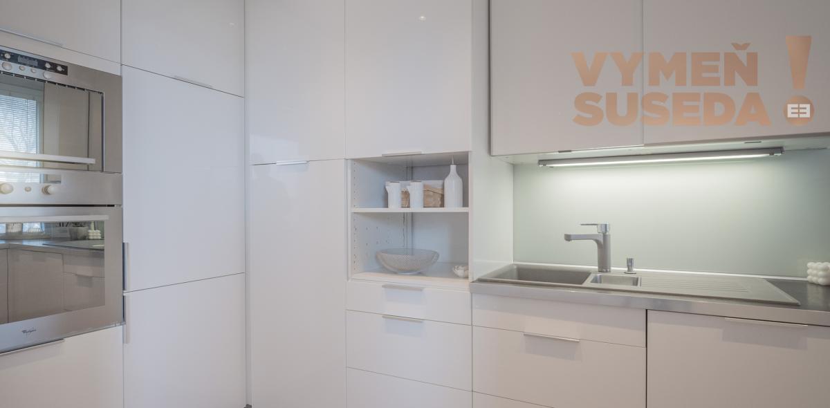 VYMEŇ SUSEDA! - VÝNIMOČNÝ 3 IZB. KOMPLETNE ZREKONŠTRUOVANÝ BYT s BALKÓNOM, VYHĽADÁVANÁ LOKALITA RUŽINOV, HABURSKÁ UL., BA II.