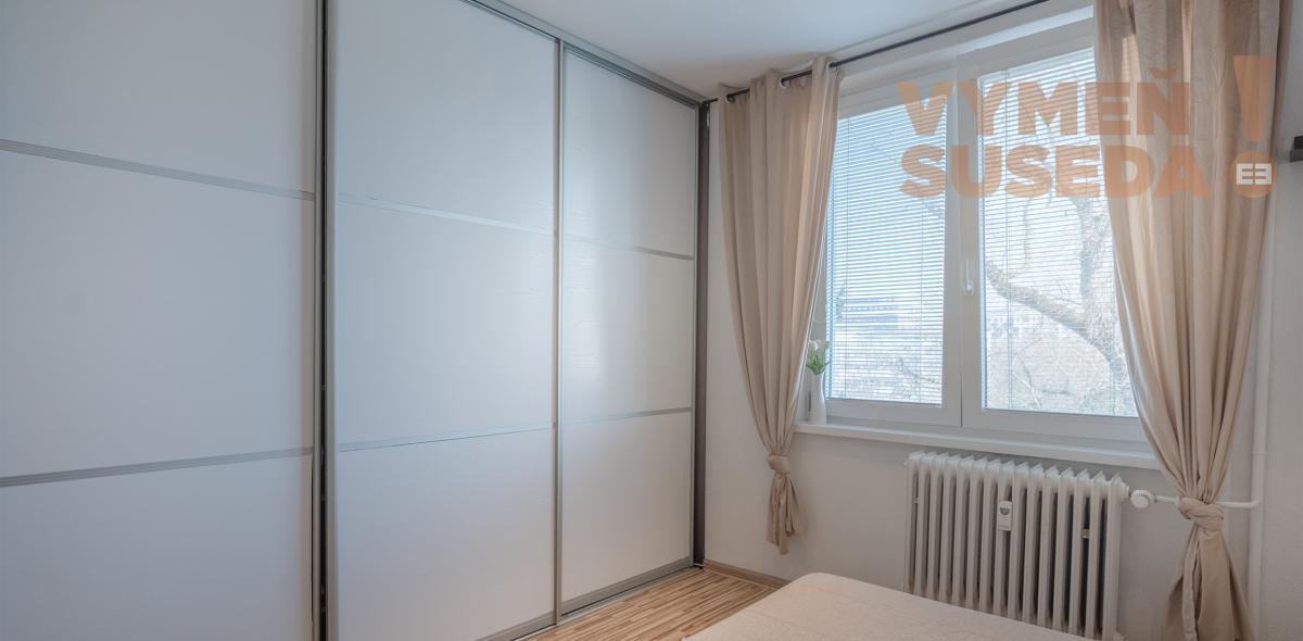 VYMEŇ SUSEDA! - VÝNIMOČNÝ 3 IZB. KOMPLETNE ZREKONŠTRUOVANÝ BYT s BALKÓNOM, VYHĽADÁVANÁ LOKALITA RUŽINOV, HABURSKÁ UL., BA II.