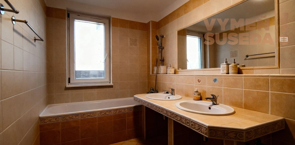 VYMEŇ SUSEDA! – VÝNIMOČNÝ 3 IZB. ZARIADENÝ BYT S BALKÓNOM, PET FRIENDLY, NÁMESTIE MARTINA BENKU, BA I, STARÉ MESTO.
