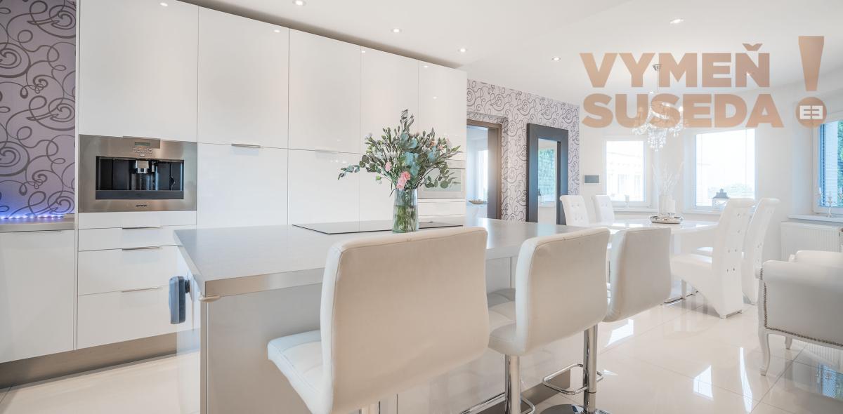 VYMEŇ SUSEDA! – PONÚKAME NA PREDAJ VÝNIMOČNÝ 6 IZB. RODINNÝ DOM, ŠENKVICE