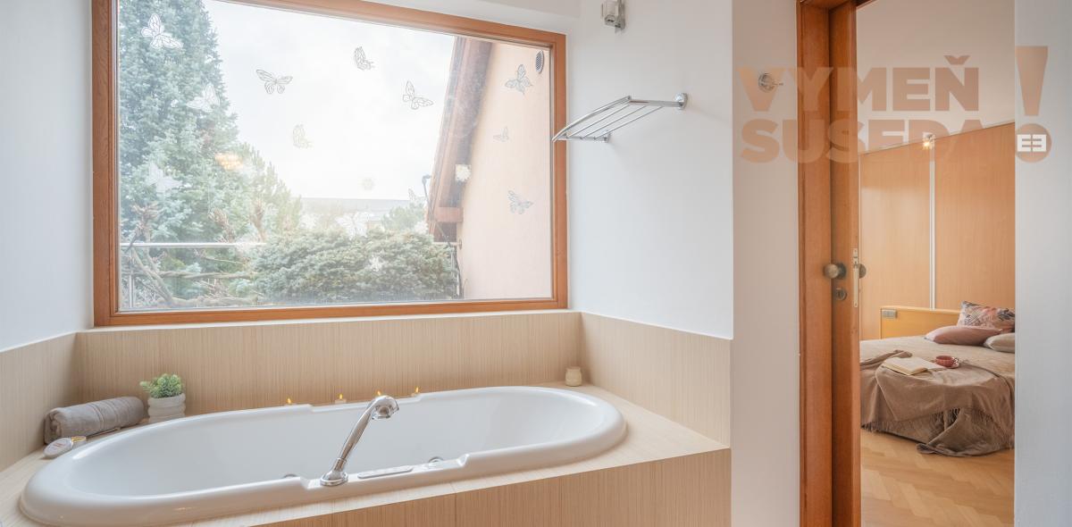 VYMEŇ SUSEDA! – PONÚKAME NA PREDAJ VÝNIMOČNÝ 5 IZBOVÝ RODINNÝ DOM, STUPAVA.