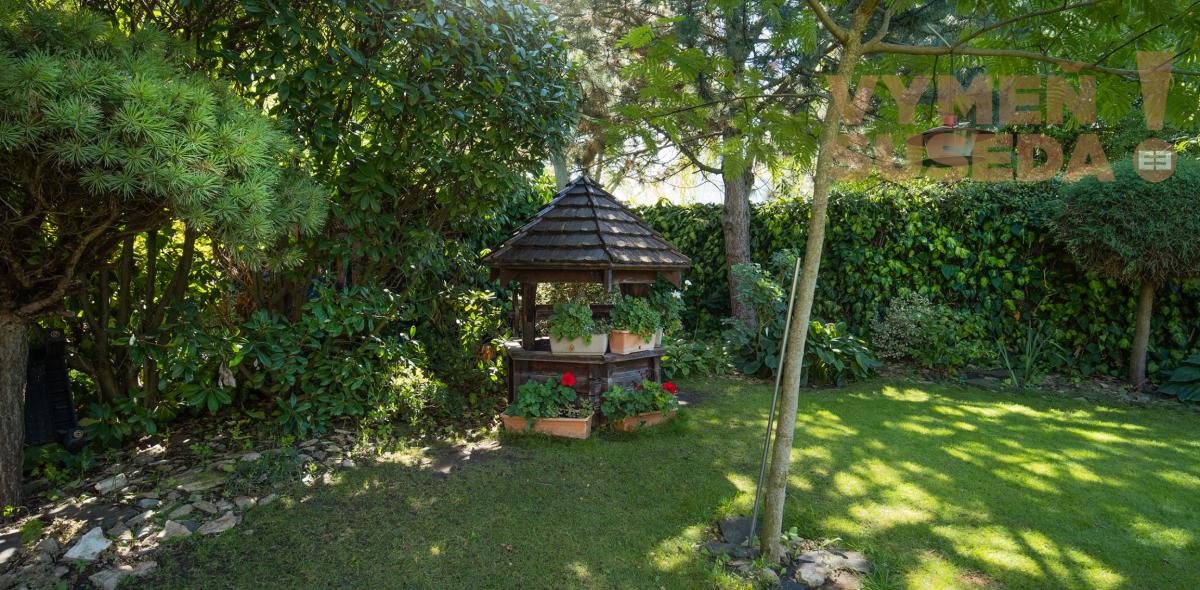 VYMEŇ SUSEDA! – PONÚKAME NA PREDAJ VÝNIMOČNÝ 5 IZBOVÝ RODINNÝ DOM, STUPAVA.