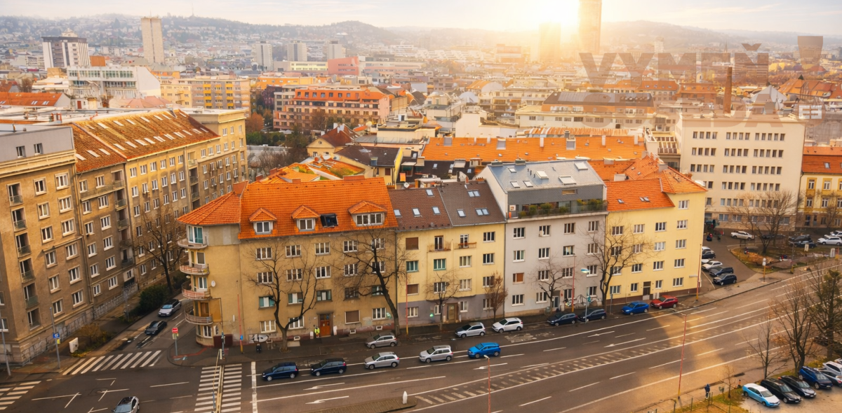 VYMEŇ SUSEDA! - Výnimočný 3 izb. TEHLOVÝ, staromestský byt 91.55 m2 s východom na terasu, Dostojevského rad, Staré mesto - BA I.