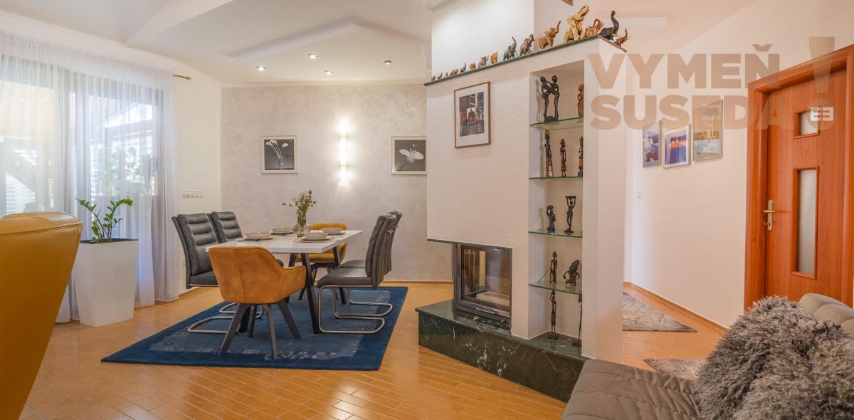 VYMEŇ SUSEDA – Na predaj výnimočný rodinný dom s bazénom, saunou a garážou v Bratislave – Podunajské Biskupice