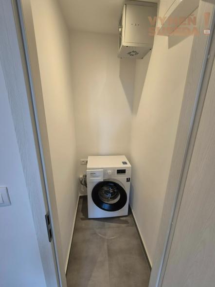 VYMEŇ SUSEDA! – VÝNIMOČNÝ 2 IZB. ZARIADENÝ BYT S LOGGIOU, PET FRIENDLY, SEGNEROVA, BA IV, KARLOVA VES.