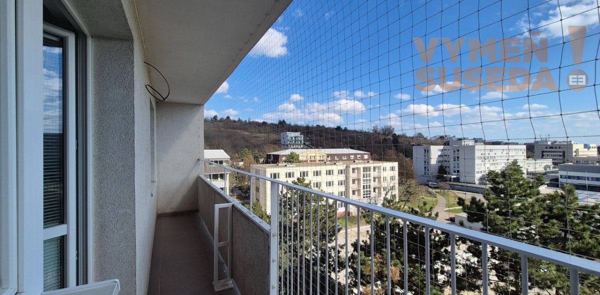 VYMEŇ SUSEDA! – VÝNIMOČNÝ 2 IZB. ZARIADENÝ BYT S LOGGIOU, PET FRIENDLY, SEGNEROVA, BA IV, KARLOVA VES.