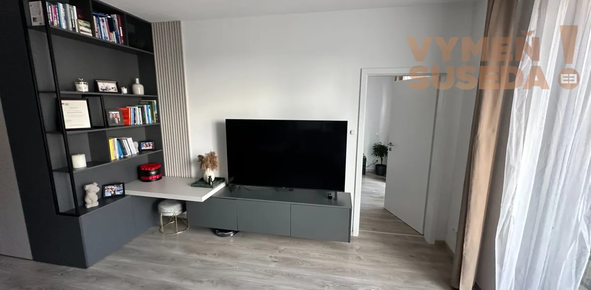 VYMEŇ SUSEDA! – VÝNIMOČNÝ 2-IZB. MODERNÝ BYT S BALKÓNOM, SLNEČNICE, ZUZANY CHALUPOVEJ, BA II.