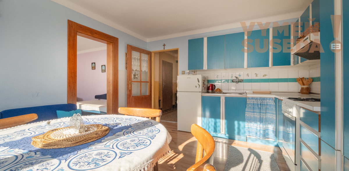 VYMEŇ SUSEDA! - Na predaj pekný 4 izbový rodinný dom v obci Slovenská Ľupča – pri meste Banská Bystrica